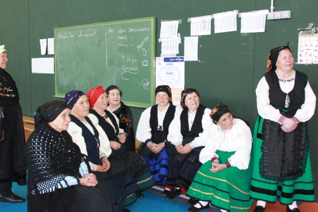 Convivencia con el I.E.S. Convivencia con el I.E.S.