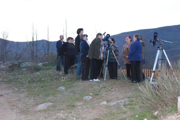 Observamos las estrellas Observamos las estrellas